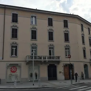 bergamo-center-rooms.italymilanhotels.net/